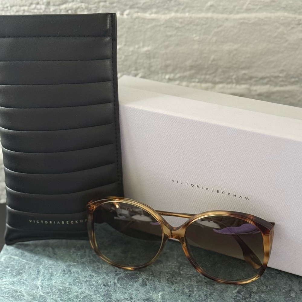 Victoria Beckham VB629S Sunglasses